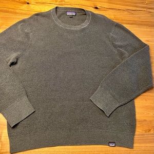 Patagonia Sweater Grey M Retails $79 Like New
